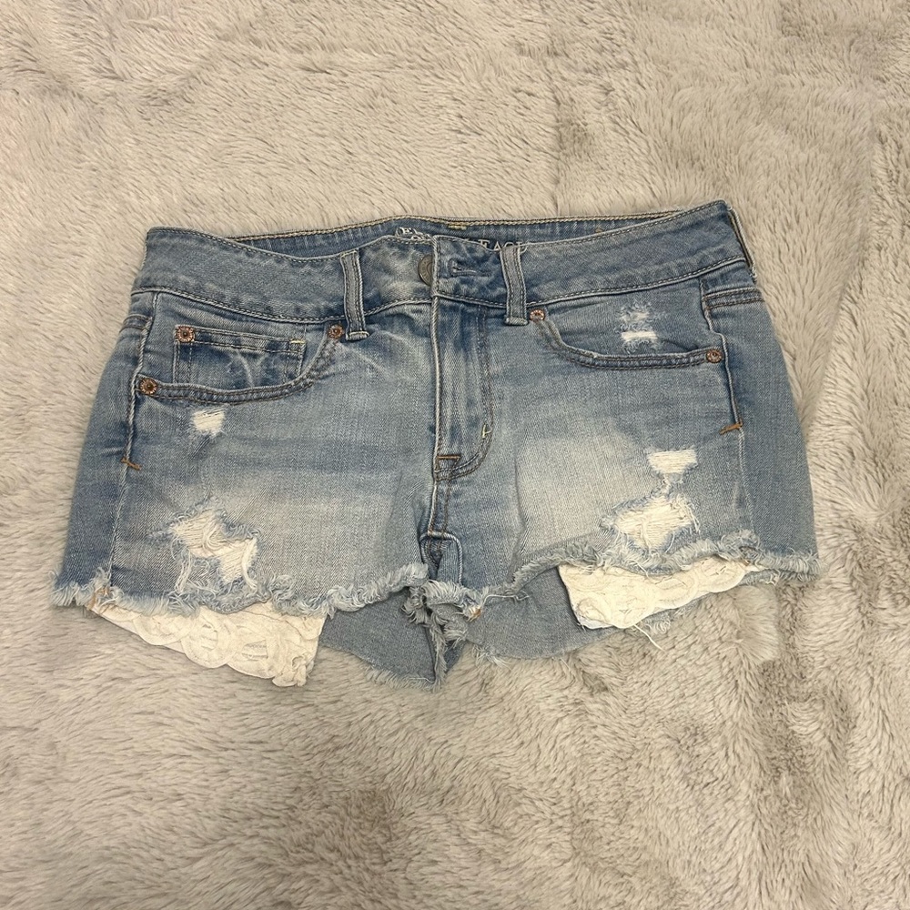 American Eagle Outfitters Shortie Jean shorts. Size 6.